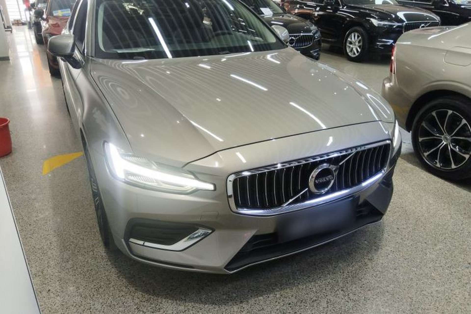 Used Volvo S60 2021 T4 Zhiyuan Luxury Edition Exterior 1