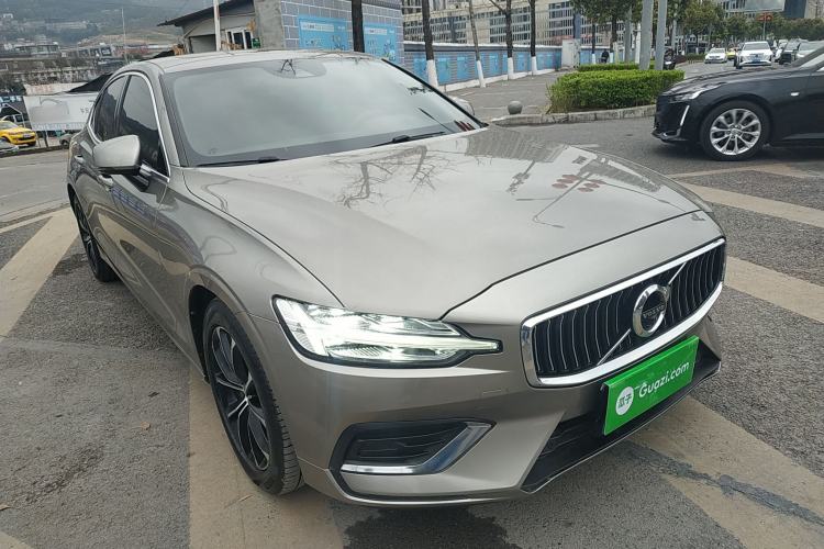 Used Volvo S60 2021 T4 Zhiyi Luxury Edition Exterior 1