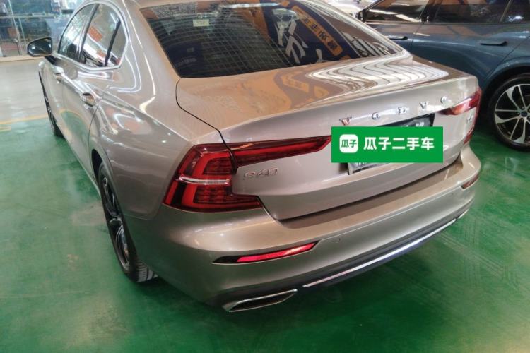Used Volvo S60 2021 T4 Zhiyi Luxury Edition Exterior 2