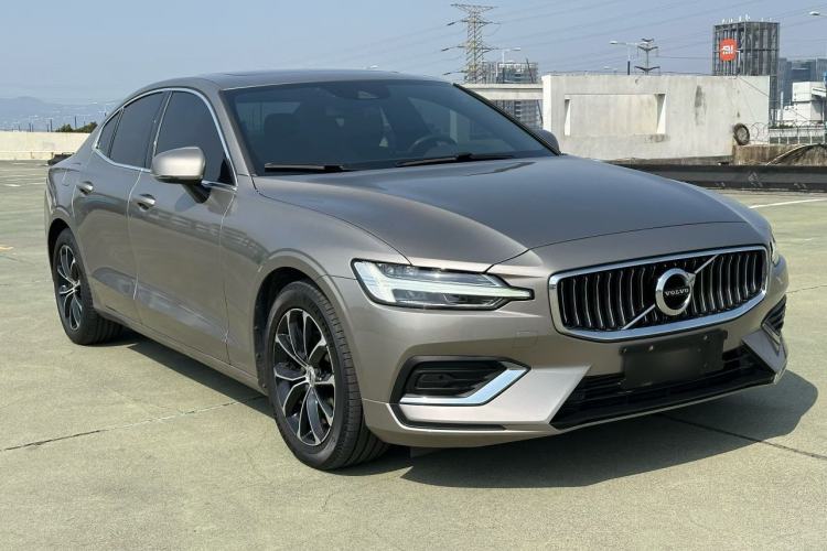 Used Volvo S60 2021 T4 Zhiyi Luxury Edition Exterior 3
