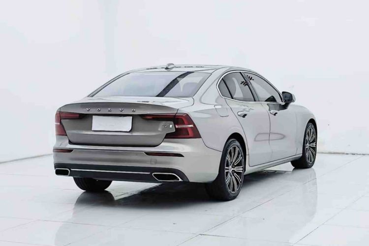 Used Volvo S60 2021 T4 Zhiyuan Luxury Edition Exterior 4
