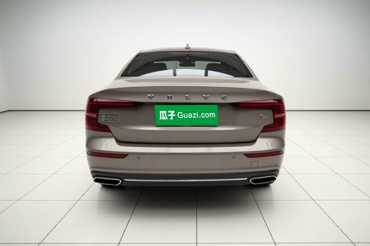 Used Volvo S60 2021 T4 Zhiyuan Luxury Edition Exterior 4