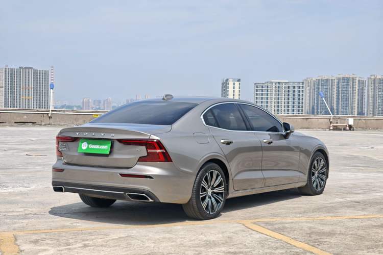 Used Volvo S60 2021 T4 Zhiyuan Luxury Edition Exterior 5
