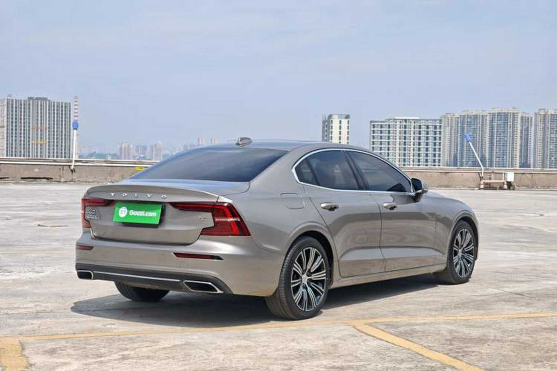 Used Volvo S60 2021 T4 Zhiyuan Luxury Edition Exterior 5
