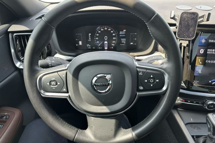 Used Volvo S60 2021 T4 Zhiyi Luxury Edition Exterior 6