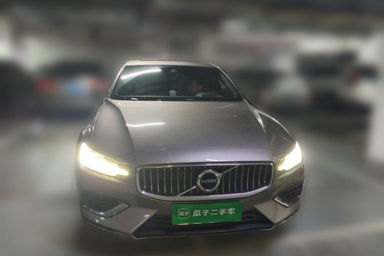 Used Volvo S60 2021 T4 Zhiyi Luxury Edition Front