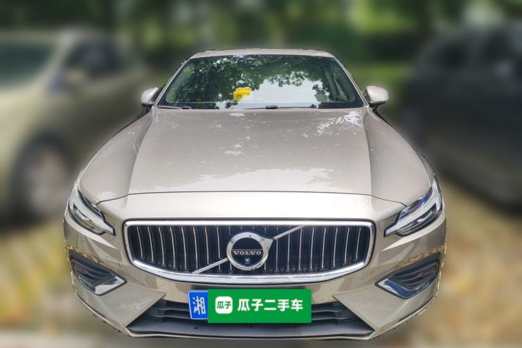 Used Volvo S60 2021 T4 Zhiyuan Luxury Edition Front