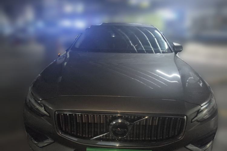 Used Volvo S60 2021 T4 Zhiyi Luxury Edition Front