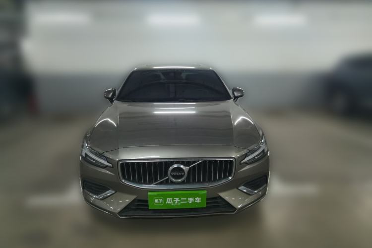 Used Volvo S60 2021 T4 Zhiyi Luxury Edition Front