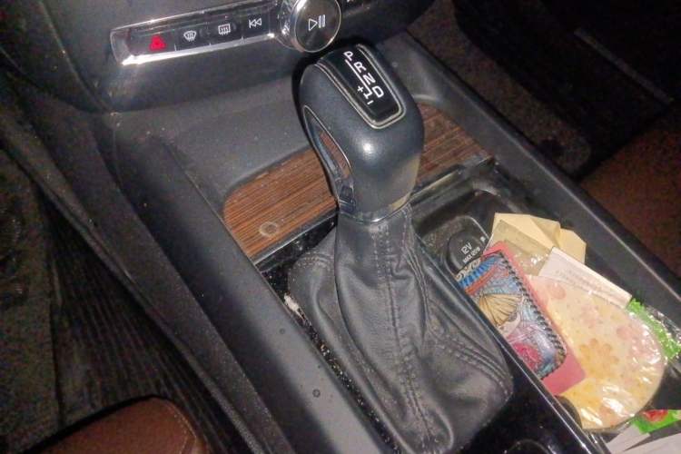 Used Volvo S60 2021 T4 Zhiyuan Luxury Edition Gear Lever