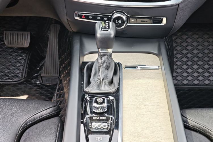Used Volvo S60 2021 T4 Zhiyuan Luxury Edition Gear Lever