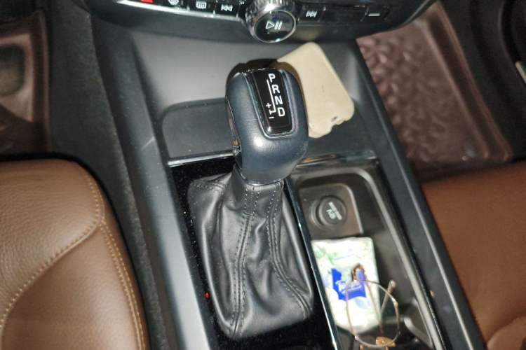 Used Volvo S60 2021 T4 Zhiyi Luxury Edition Gear Lever
