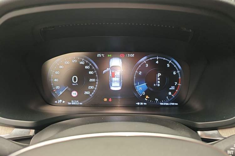 Used Volvo S60 2021 T4 Zhiyuan Luxury Edition Instrument Cluster