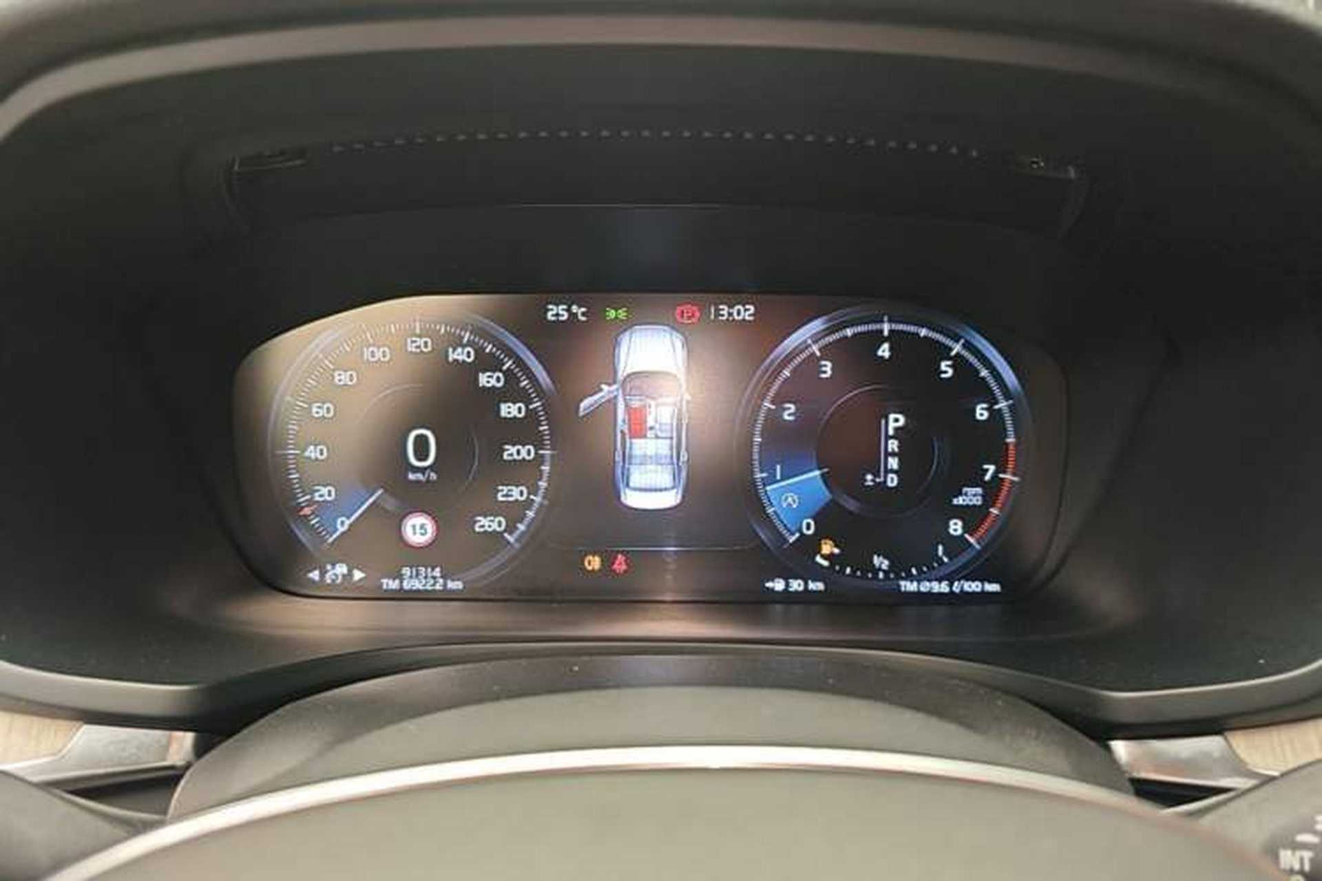 Used Volvo S60 2021 T4 Zhiyuan Luxury Edition Instrument Cluster
