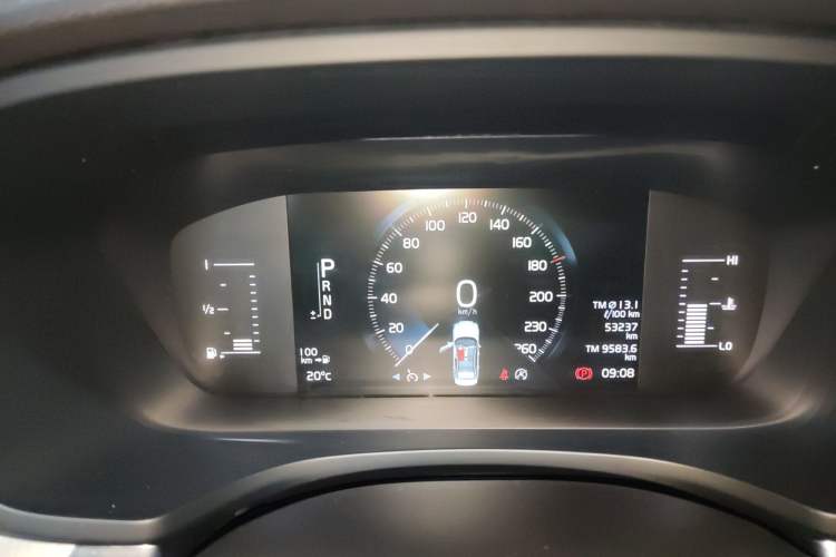 Used Volvo S60 2021 T4 Zhiyi Luxury Edition Instrument Cluster