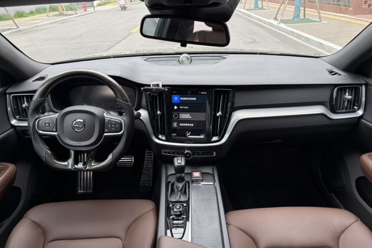 Used Volvo S60 2021 T4 Zhiyi Luxury Edition Interior 10