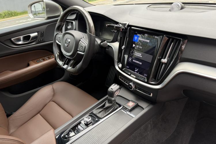 Used Volvo S60 2021 T4 Zhiyi Luxury Edition Interior 3