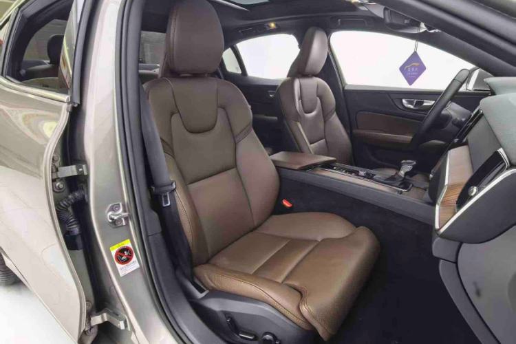 Used Volvo S60 2021 T4 Zhiyuan Luxury Edition Interior 7