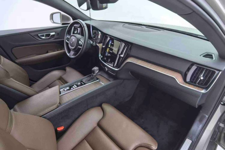 Used Volvo S60 2021 T4 Zhiyuan Luxury Edition Interior 9
