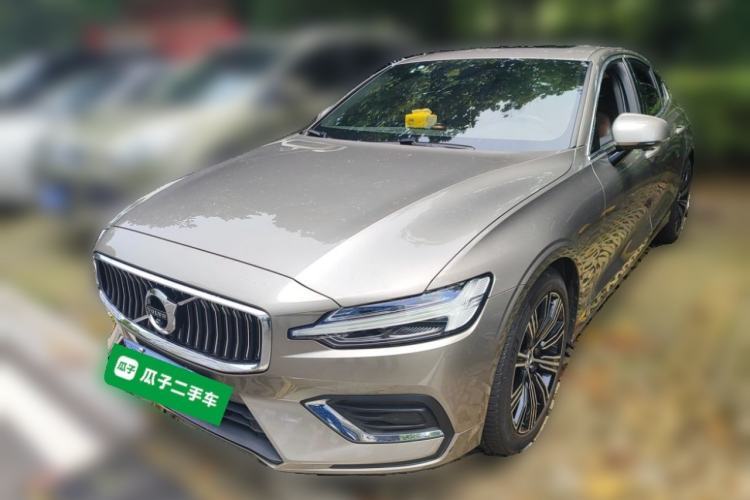 Used Volvo S60 2021 T4 Zhiyuan Luxury Edition Guazi used car, China used car export, Used car for sale, Used cars, Cheapest cars for sale