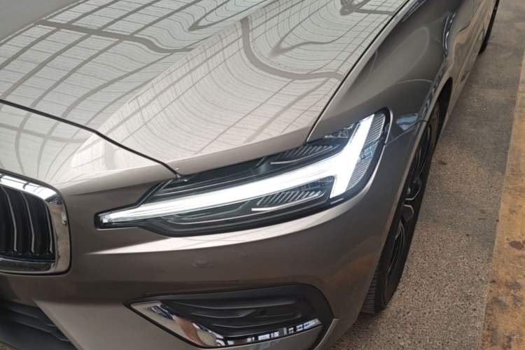 Used Volvo S60 2021 T4 Zhiyi Luxury Edition Left Front Headlight