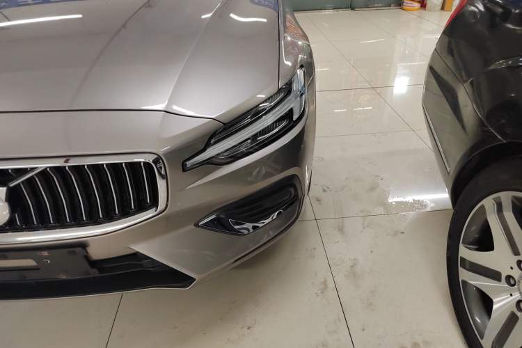 Used Volvo S60 2021 T4 Zhiyi Luxury Edition Left Front Headlight