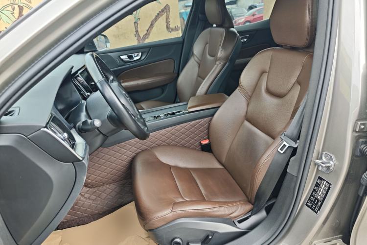 Used Volvo S60 2021 T4 Zhiyi Luxury Edition Left Front Seat