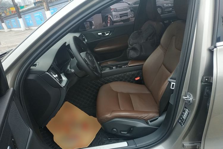 Used Volvo S60 2021 T4 Zhiyi Luxury Edition Left Front Seat