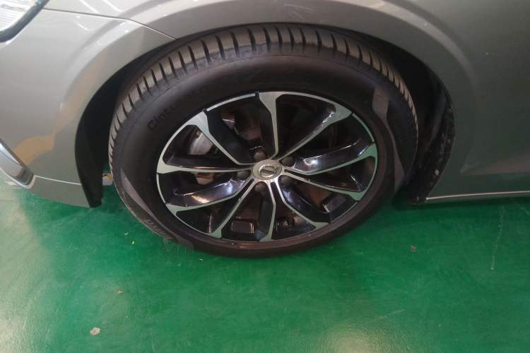 Used Volvo S60 2021 T4 Zhiyi Luxury Edition Left Front Wheel Hub