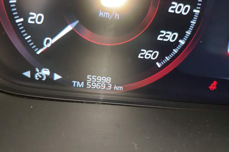 Used Volvo S60 2021 T4 Zhiyuan Luxury Edition Odometer Close Up