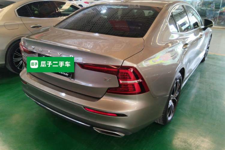 Used Volvo S60 2021 T4 Zhiyi Luxury Edition Rear Right 45 Deg