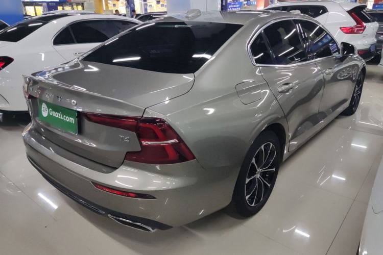 Used Volvo S60 2021 T4 Zhiyi Luxury Edition Rear Right 45 Deg