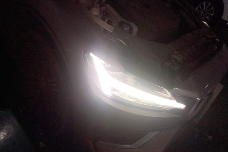 Used Volvo S60 2021 T4 Zhiyuan Luxury Edition Right Front Headlight