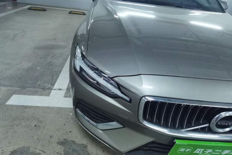 Used Volvo S60 2021 T4 Zhiyi Luxury Edition Right Front Headlight