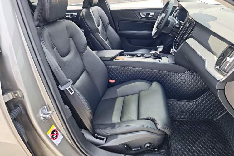 Used Volvo S60 2021 T4 Zhiyuan Luxury Edition Right Front Seat