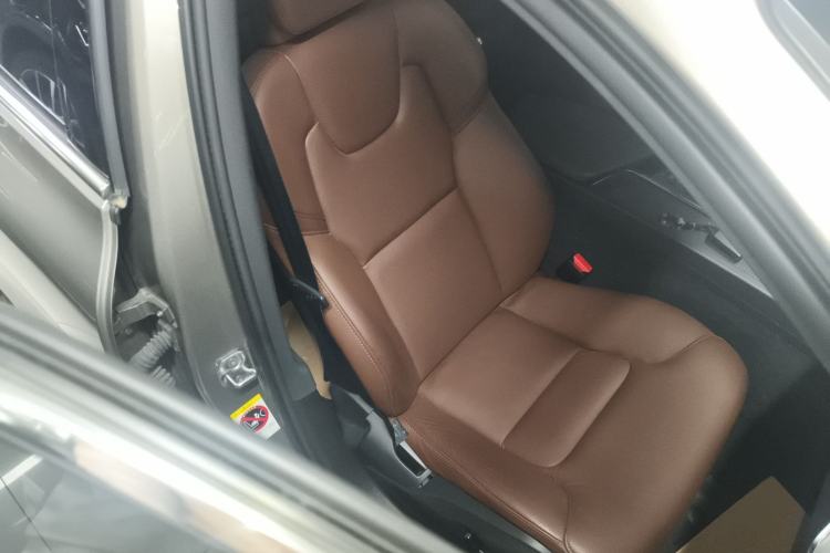Used Volvo S60 2021 T4 Zhiyi Luxury Edition Right Front Seat