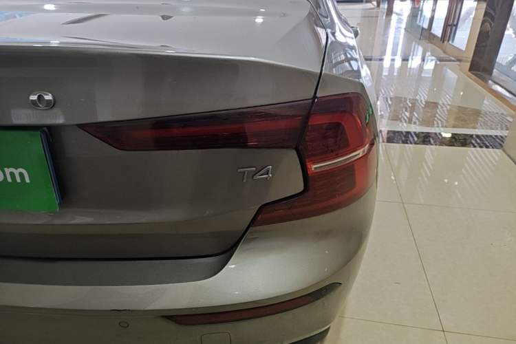 Used Volvo S60 2021 T4 Zhiyi Luxury Edition Right Rear Taillight