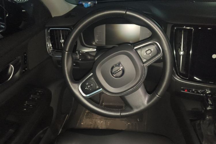 Used Volvo S60 2021 T4 Zhiyi Luxury Edition Steering Wheel