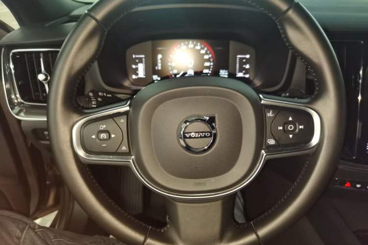 Used Volvo S60 2021 T4 Zhiyi Luxury Edition Steering Wheel