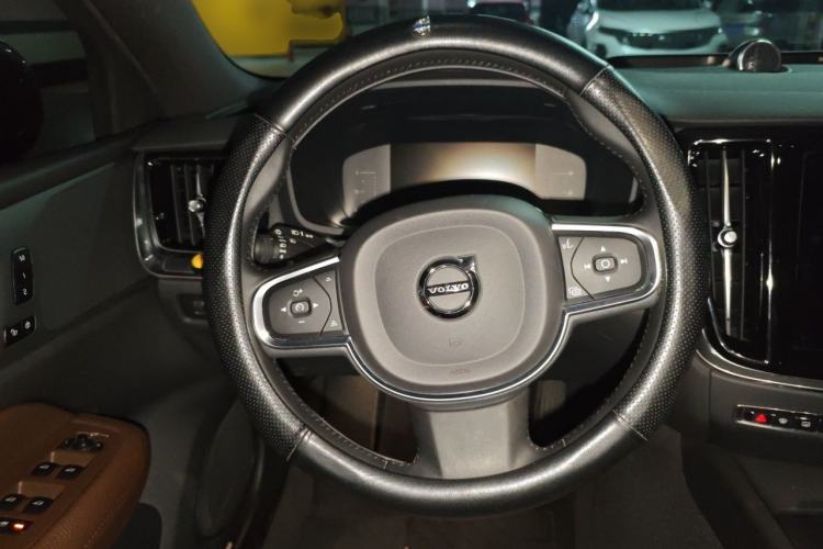 Used Volvo S60 2021 T4 Zhiyi Luxury Edition Steering Wheel