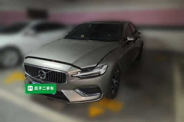 Used Volvo S60 2021 T4 Zhiyi Luxury Edition