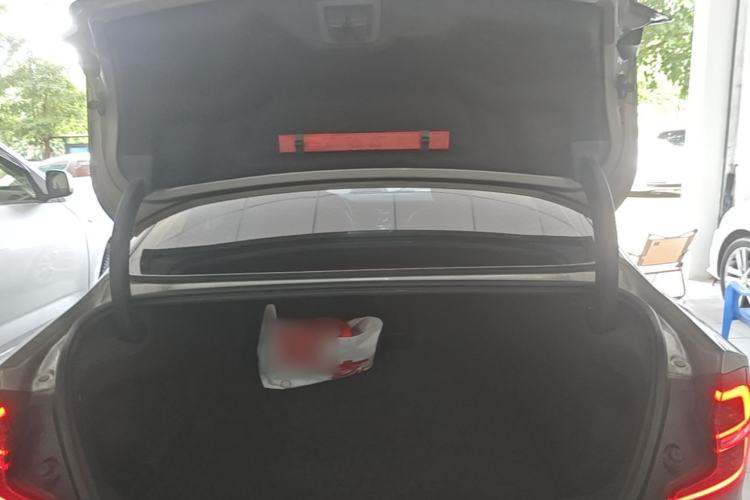 Used Volvo S60 2021 T4 Zhiyi Luxury Edition Trunk