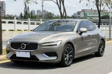 Used Volvo S60 2021 T4 Zhiyi Luxury Edition