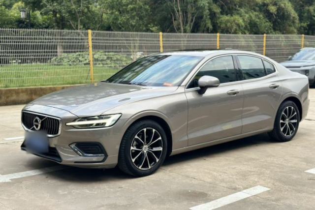 Used Volvo S60 2021 T4 Zhiyi Luxury Edition