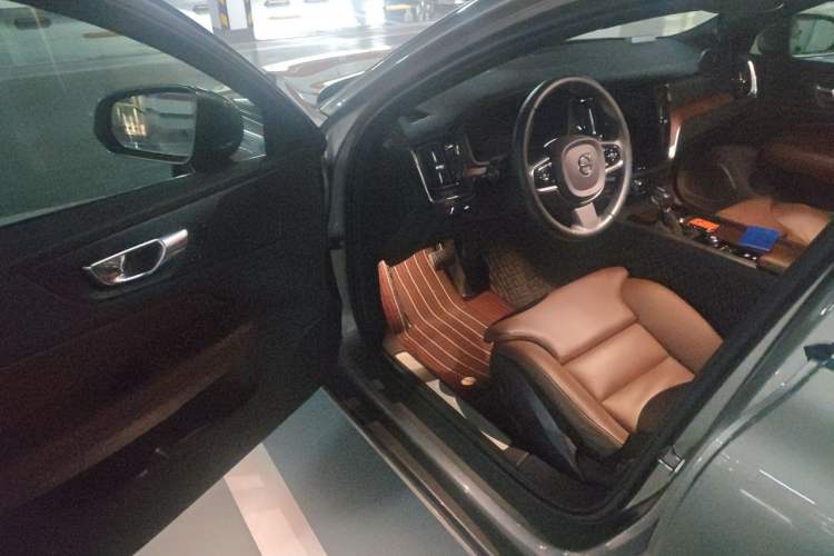 Used Volvo S60 2021 T4 Zhiyuan Luxury Edition Driver Seat