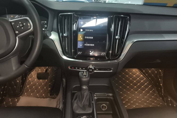 Used Volvo S60 2021 T4 Zhiyi Luxury Edition Audio And AC Panel