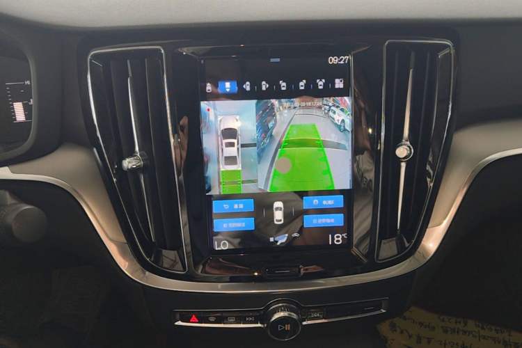 Used Volvo S60 2021 T4 Zhiyi Luxury Edition Audio And AC Panel