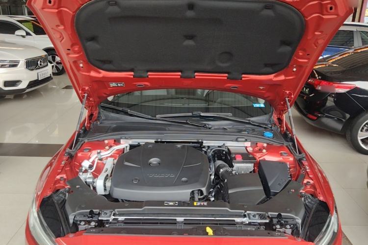Used Volvo S60 2021 T4 Zhiyi Luxury Edition Engine Bay