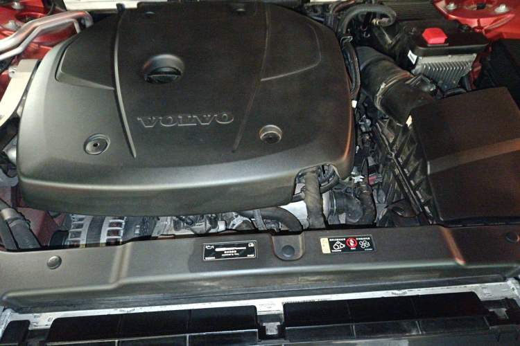 Used Volvo S60 2021 T3 SmartDrive Luxury Edition Engine Bay