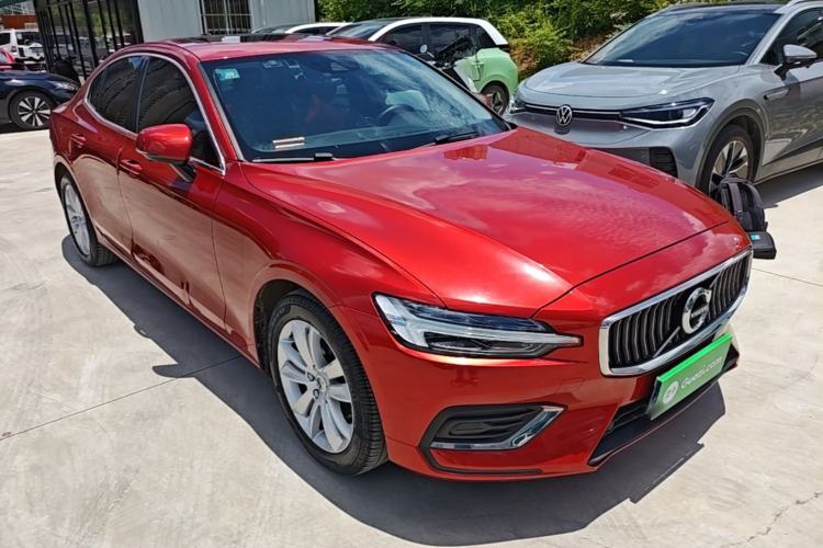 Used Volvo S60 2021 T3 SmartDrive Luxury Edition Exterior 1